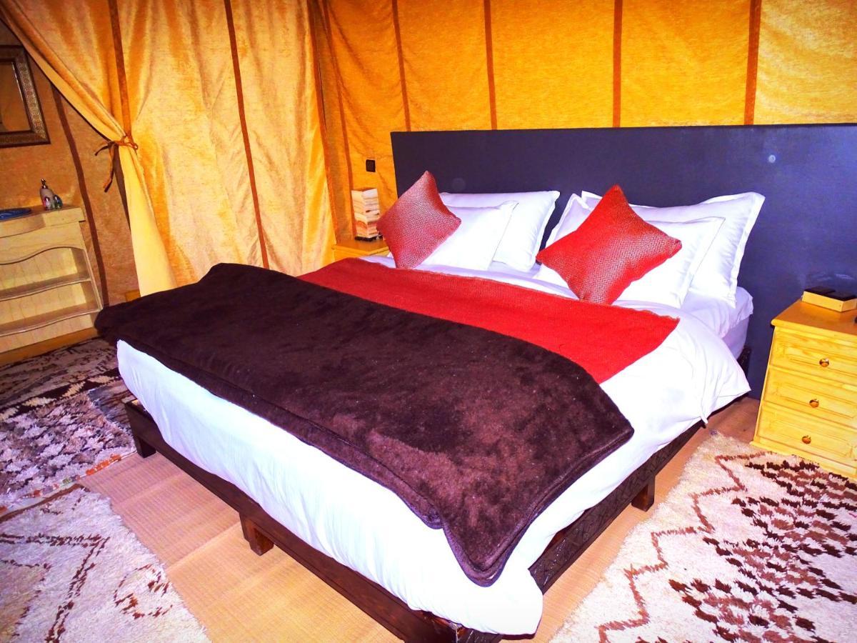 ホテル Camel Trips Luxury Camp メルズーガ エクステリア 写真