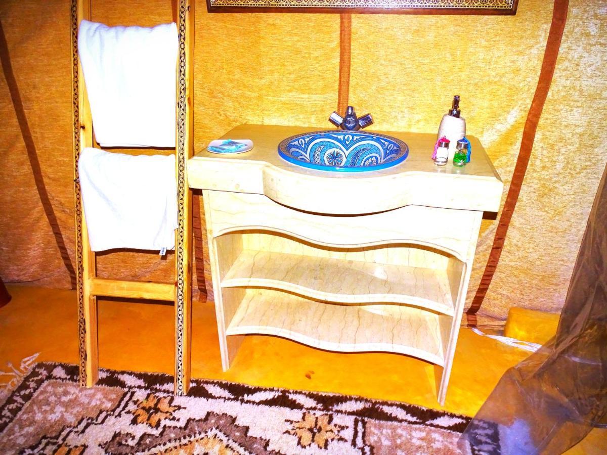 ホテル Camel Trips Luxury Camp メルズーガ エクステリア 写真